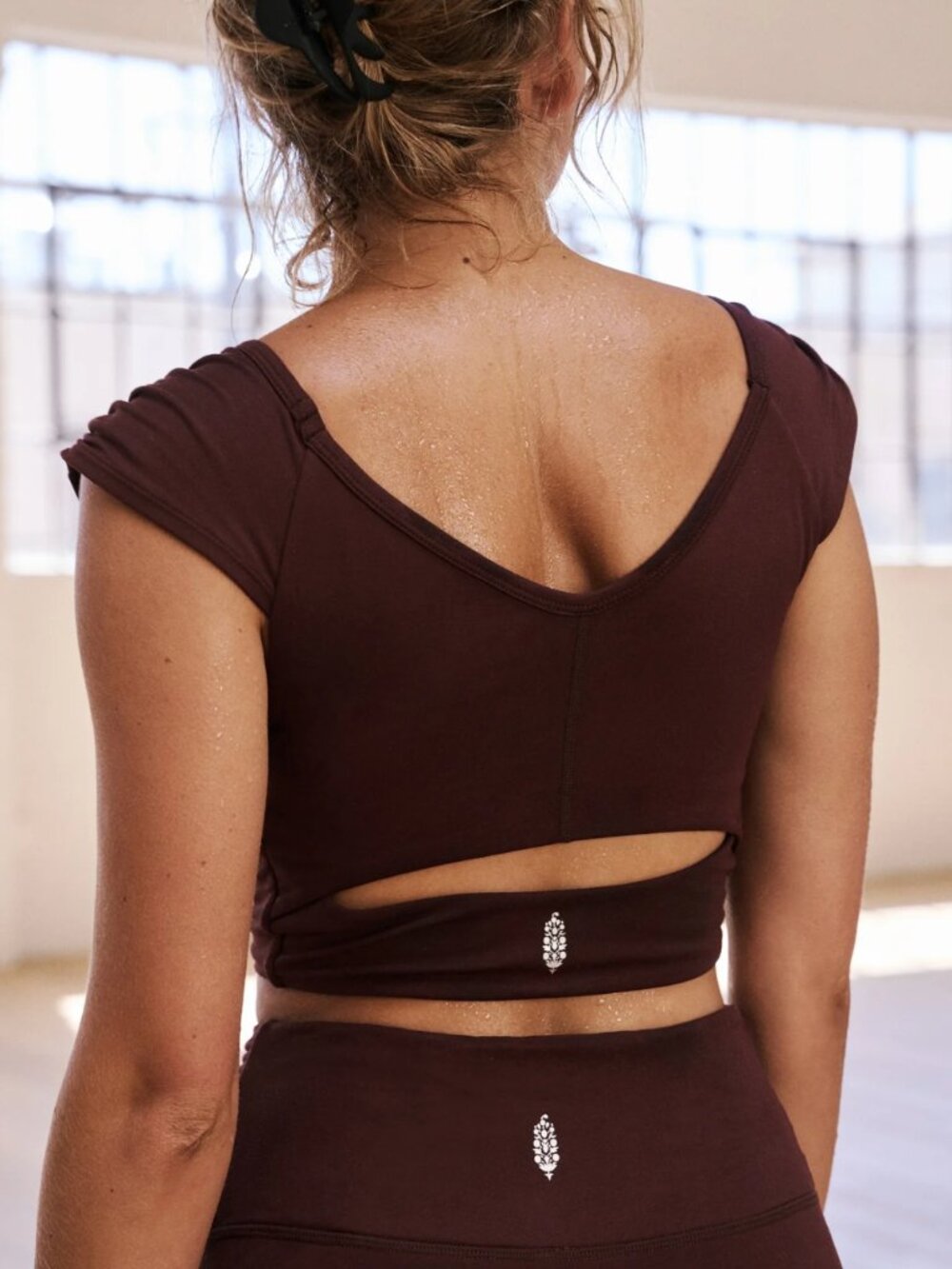 FREE PEOPLE MOVEMENT BREATHE DEEPER CAMI - ESPRESSO Size xs - Picture 3 of 7